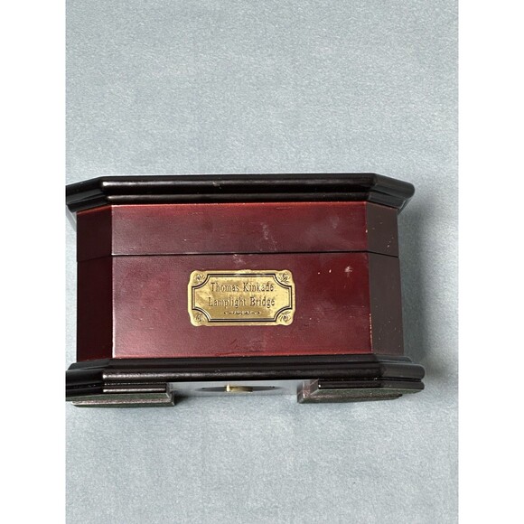 Rare Lamplight Bridge by Thomas Kinkade music box. Tested and works - Picture 5 of 7